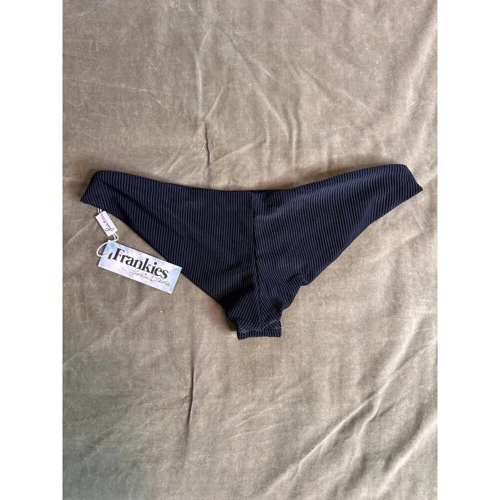 Frankies Bikinis nwt frankie